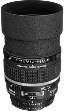 Nikon AF Nikkor 135mm f/2D DC