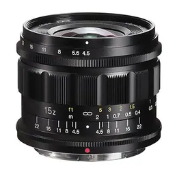 Voigtländer Heliar 15mm f/4.5 Super Wide
